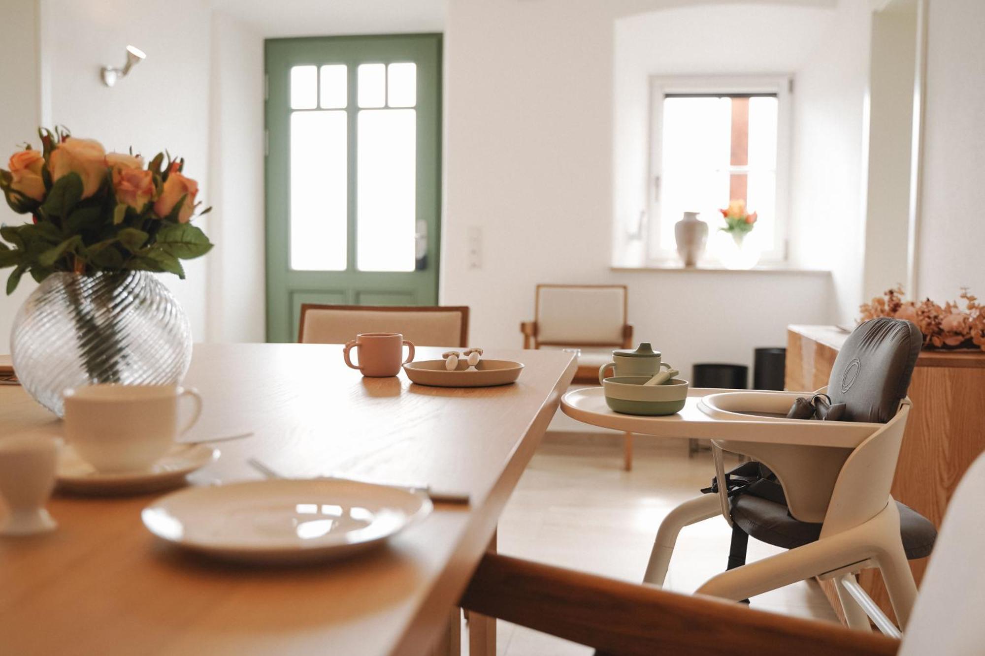 Black Horse Family Apartment - Barrierearm - Pfotenglueck - Familienzeit By Loewenherz Homes Stephanskirchen Ngoại thất bức ảnh