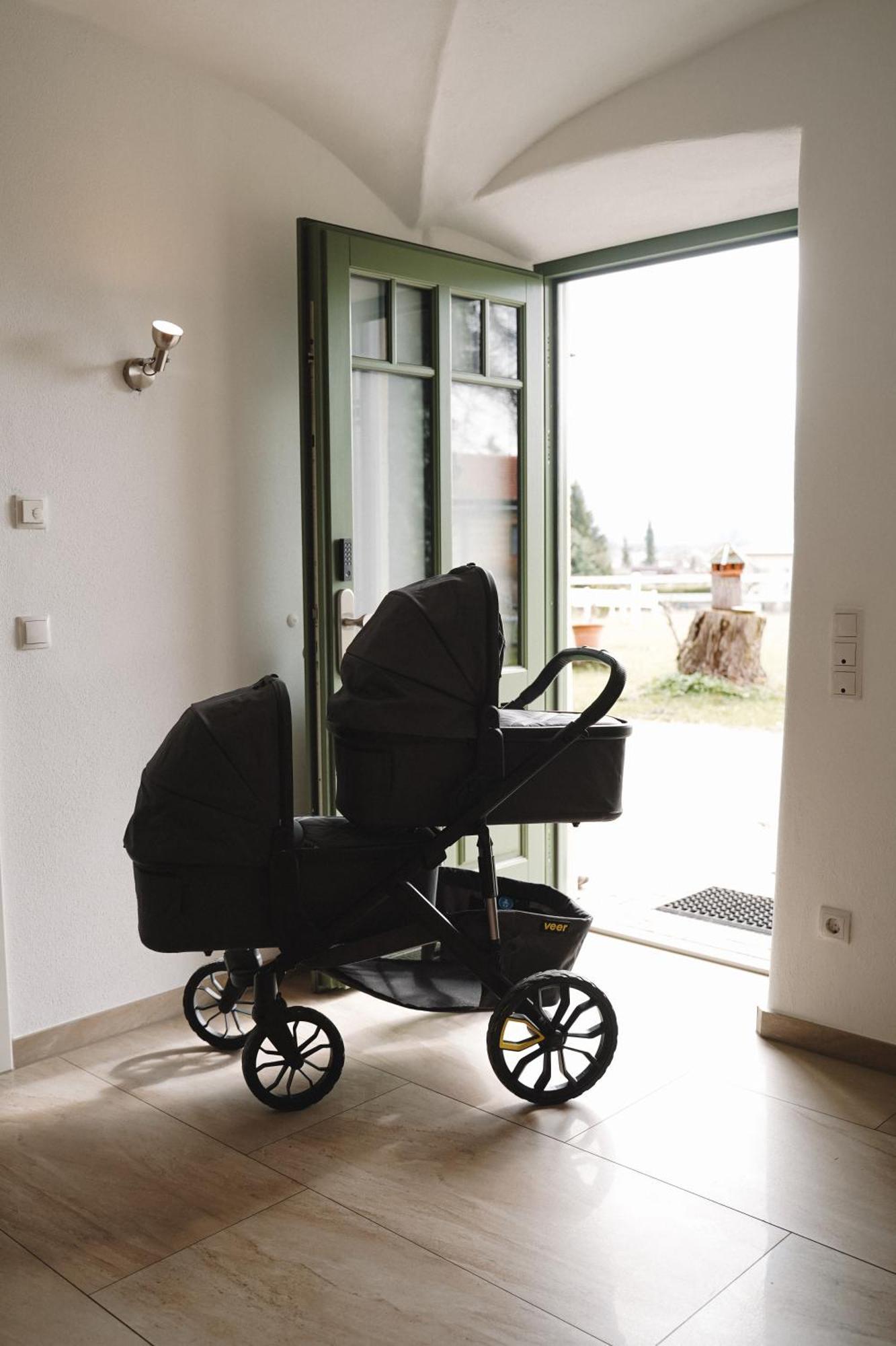 Black Horse Family Apartment - Barrierearm - Pfotenglueck - Familienzeit By Loewenherz Homes Stephanskirchen Ngoại thất bức ảnh